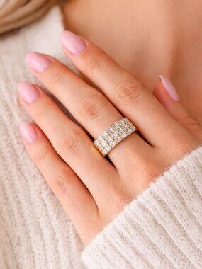 Vintage Glam Statement Band Gold-tone Multi-row Channel-Set Ring, Size 9